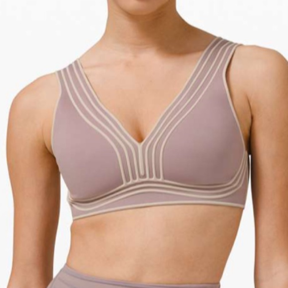 Lululemon get in line bra lavender - Picture 4 of 5